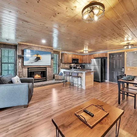 Mountain Views At Dolly'S Castle Unit 2 Apartment